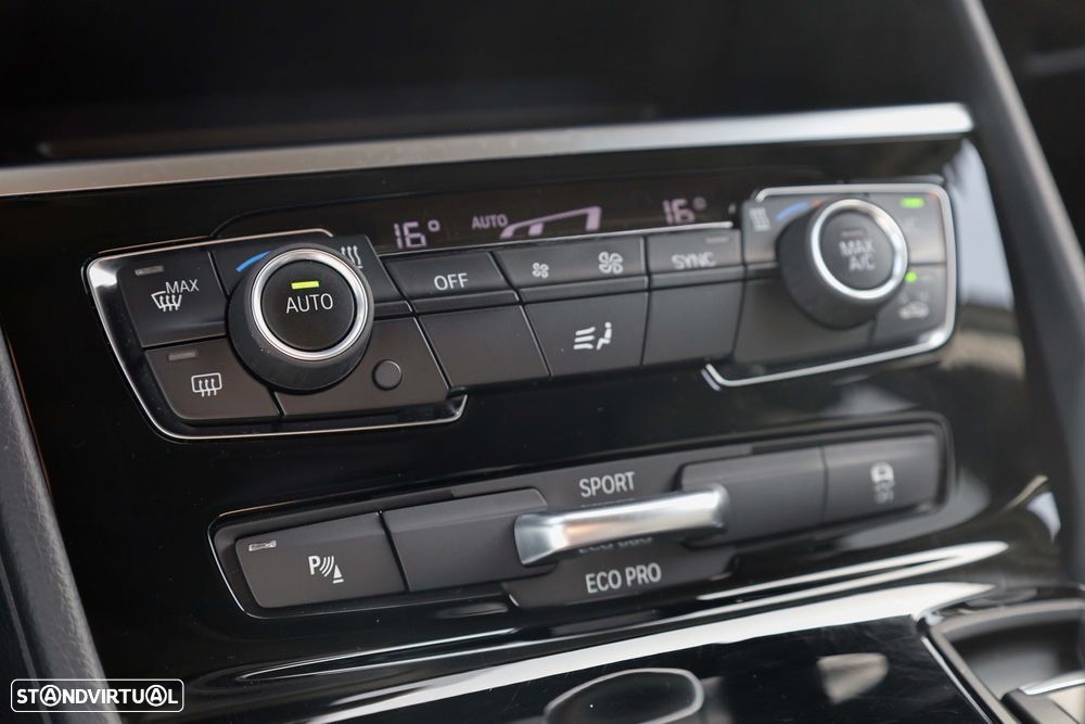 BMW 216 Active Tourer d Line Sport Auto - 24