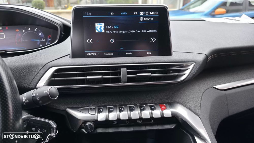 Peugeot 5008 1.2 PureTech Allure EAT8 - 24