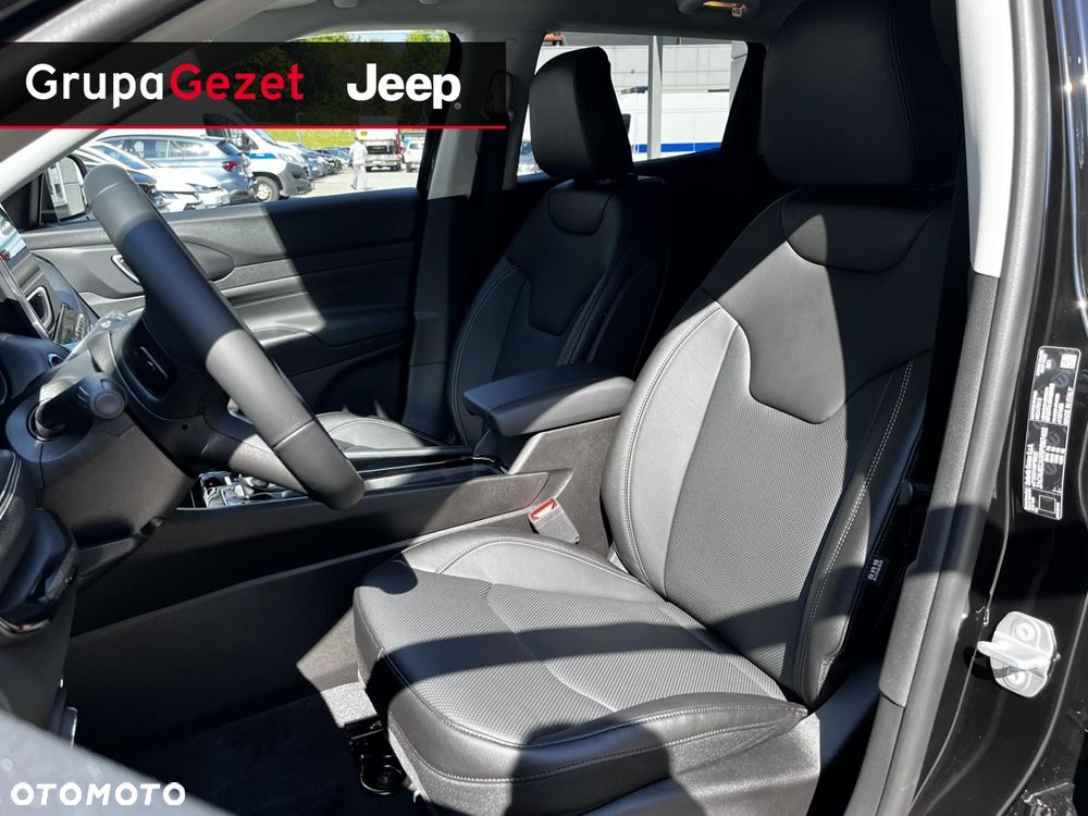 Jeep Compass - 8