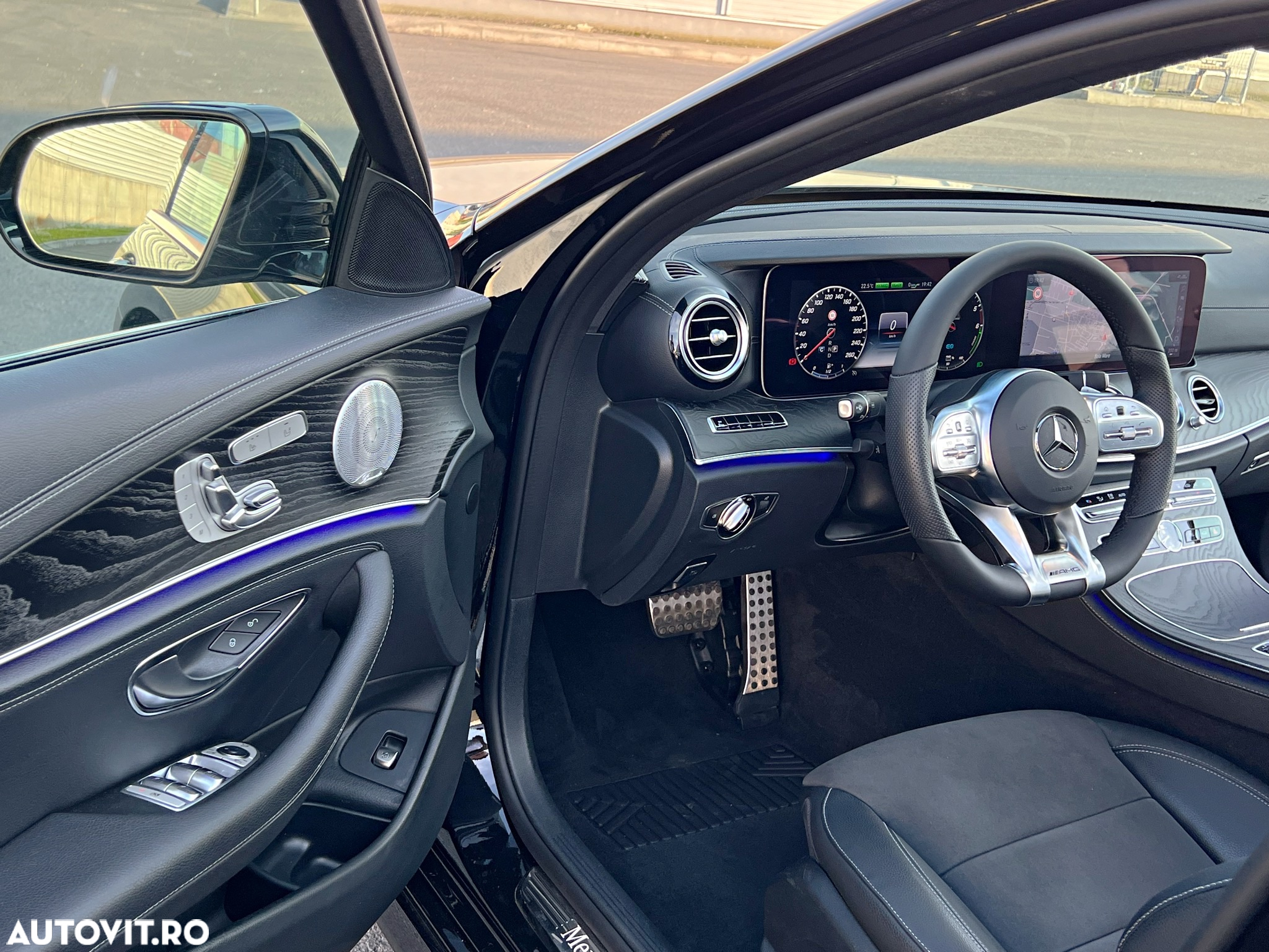 Mercedes-Benz E 300de T 9G-TRONIC Edition AMG Line - 11