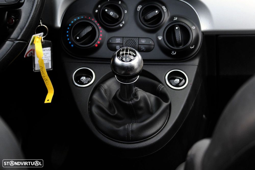 Fiat 500C 1.0 Hybrid Connect - 19