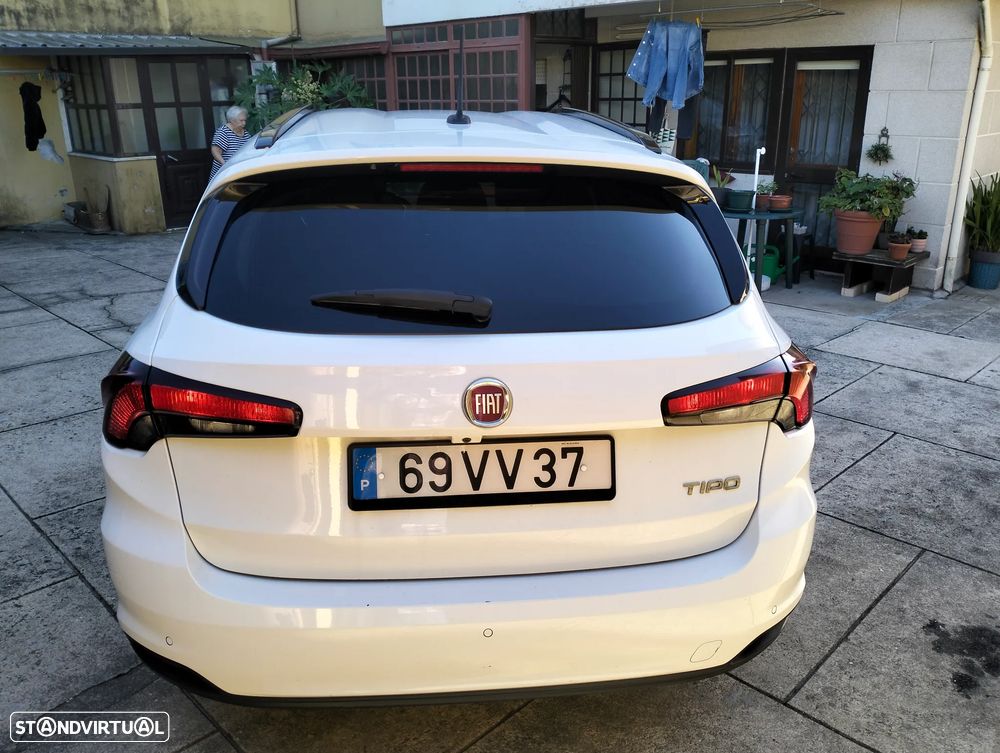 Fiat Tipo Station Wagon 1.3 M-Jet Lounge - 4