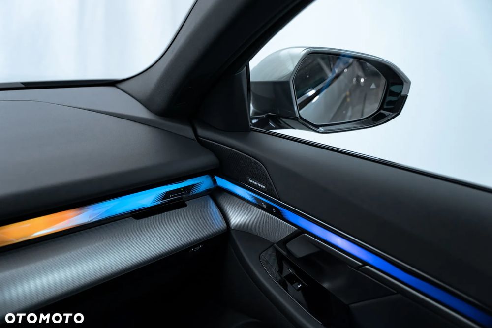 BMW Seria 5 - 34