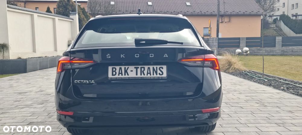 Skoda Octavia 2.0 TDI DSG Style - 7