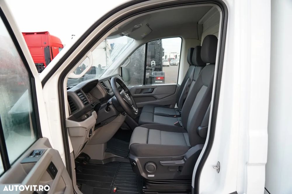 Volkswagen CRAFTER / CONTAINER / DHOLLANDIA LIFT / 2019 / TWIN / 3 LOCURI / - 22