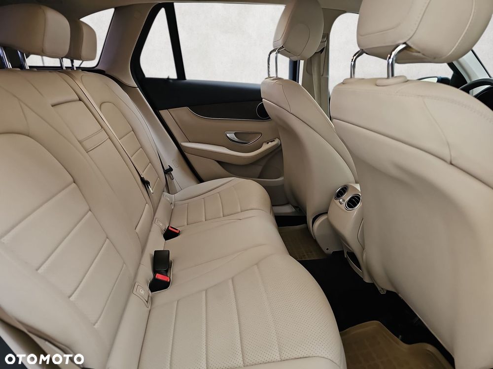 Mercedes-Benz GLC 220 d 4-Matic - 22