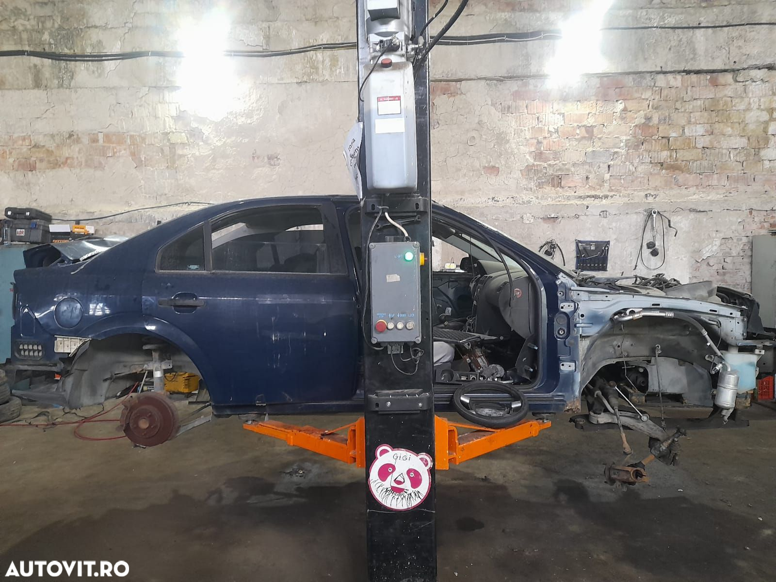 Plansa bord Ford Mondeo MK3 [2000 - 2003] 2.0 tddi d5ba - 12