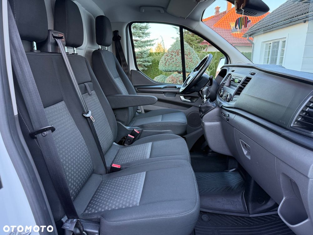 Ford Transit Custom - 23