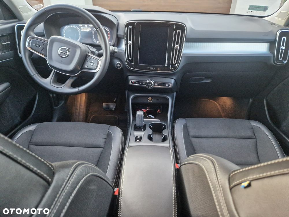Volvo XC 40 D3 Geartronic Momentum - 4