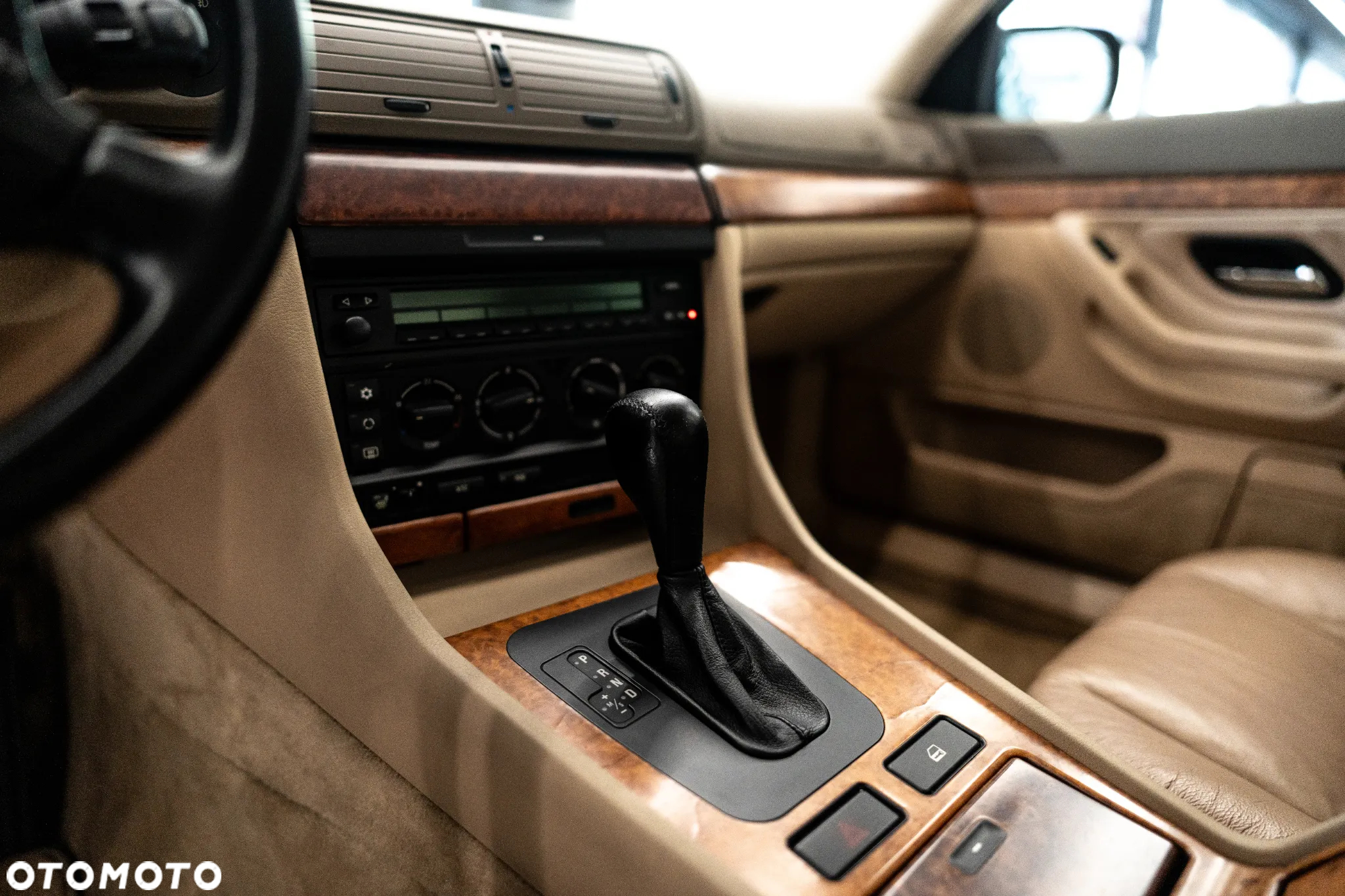 BMW Seria 7 735i - 14
