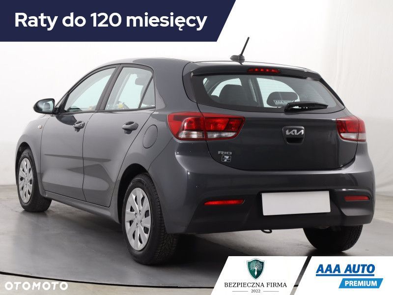 Kia Rio - 5