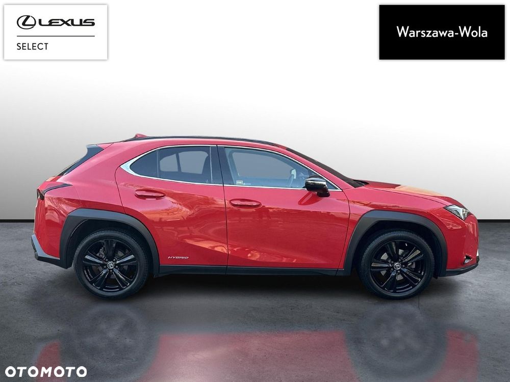 Lexus UX - 8