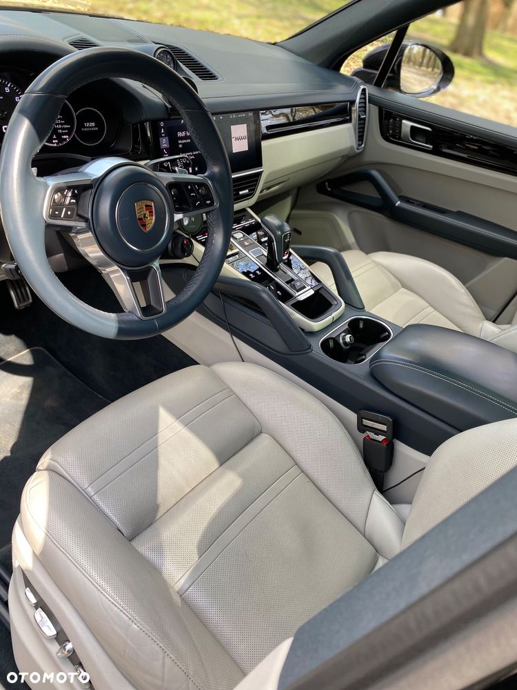 Porsche Cayenne S - 13