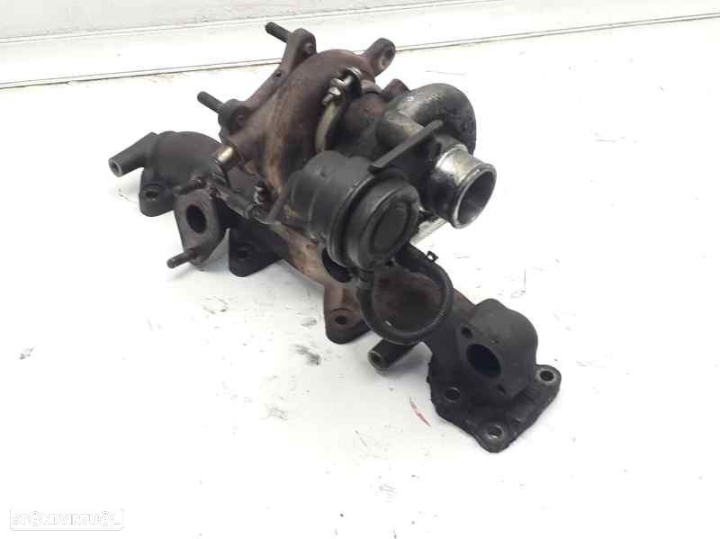 TURBOCOMPRESSOR KIA CARENS II LIMUSINA 2003 - 4