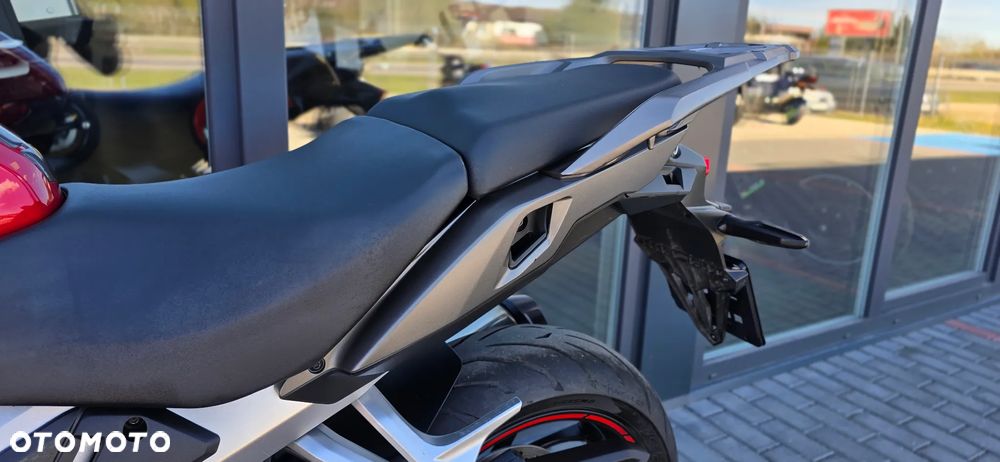Honda VFR - 38