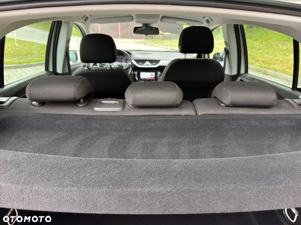 Opel Corsa 1.4 16V Cosmo - 36