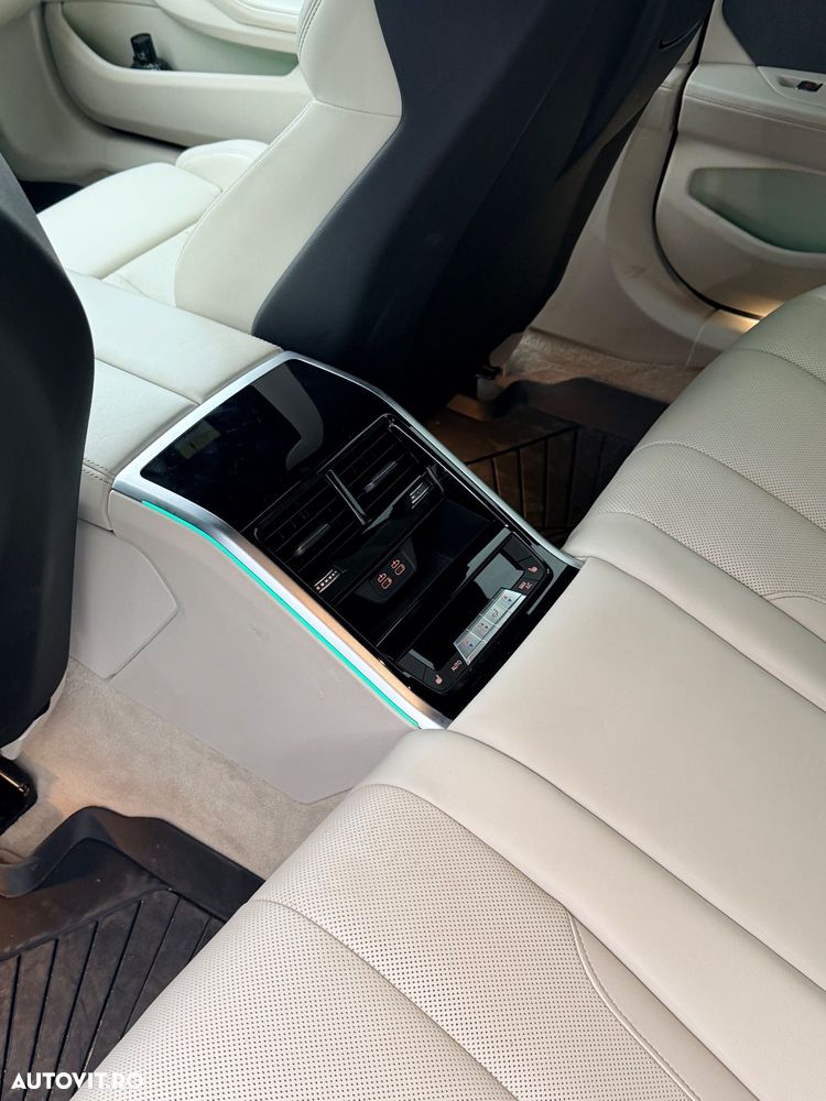 BMW M8 M850i xDrive AT - 7