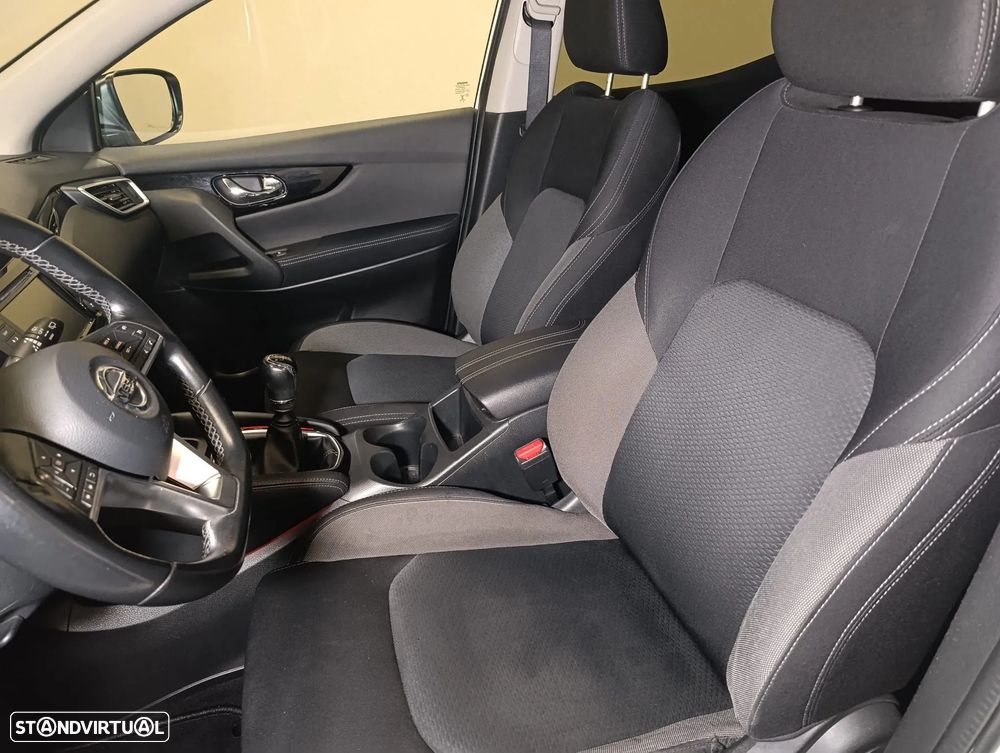 Nissan Qashqai 1.5 dCi N-Connecta J18 - 15