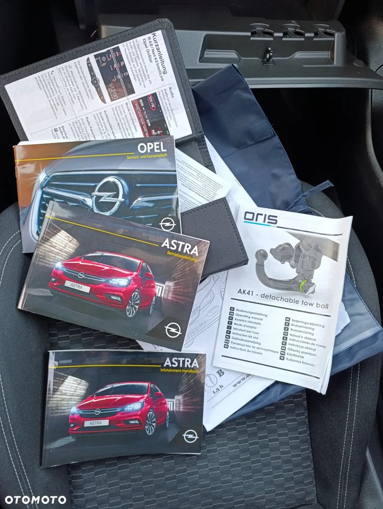 Opel Astra 1.6 D (CDTI) Start/Stop Sports Tourer Business - 18