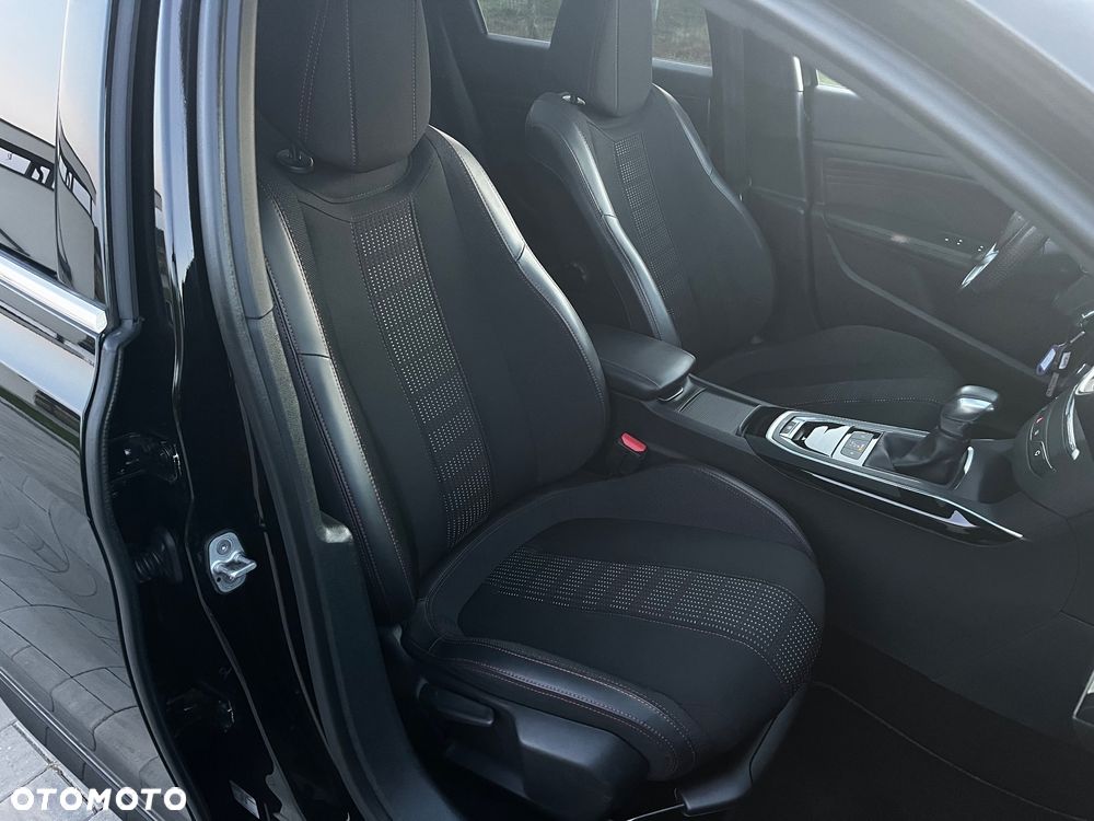 Peugeot 308 PureTech 130 EAT6 Stop & Start GT-Line Edition - 19