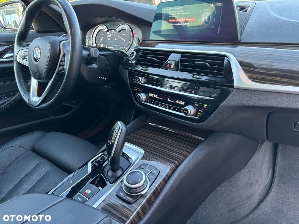 BMW Seria 5 520d Luxury Line sport - 6