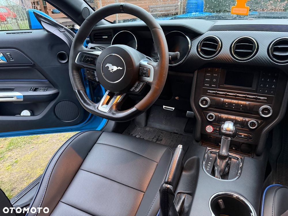 Ford Mustang 3.7 V6 - 6