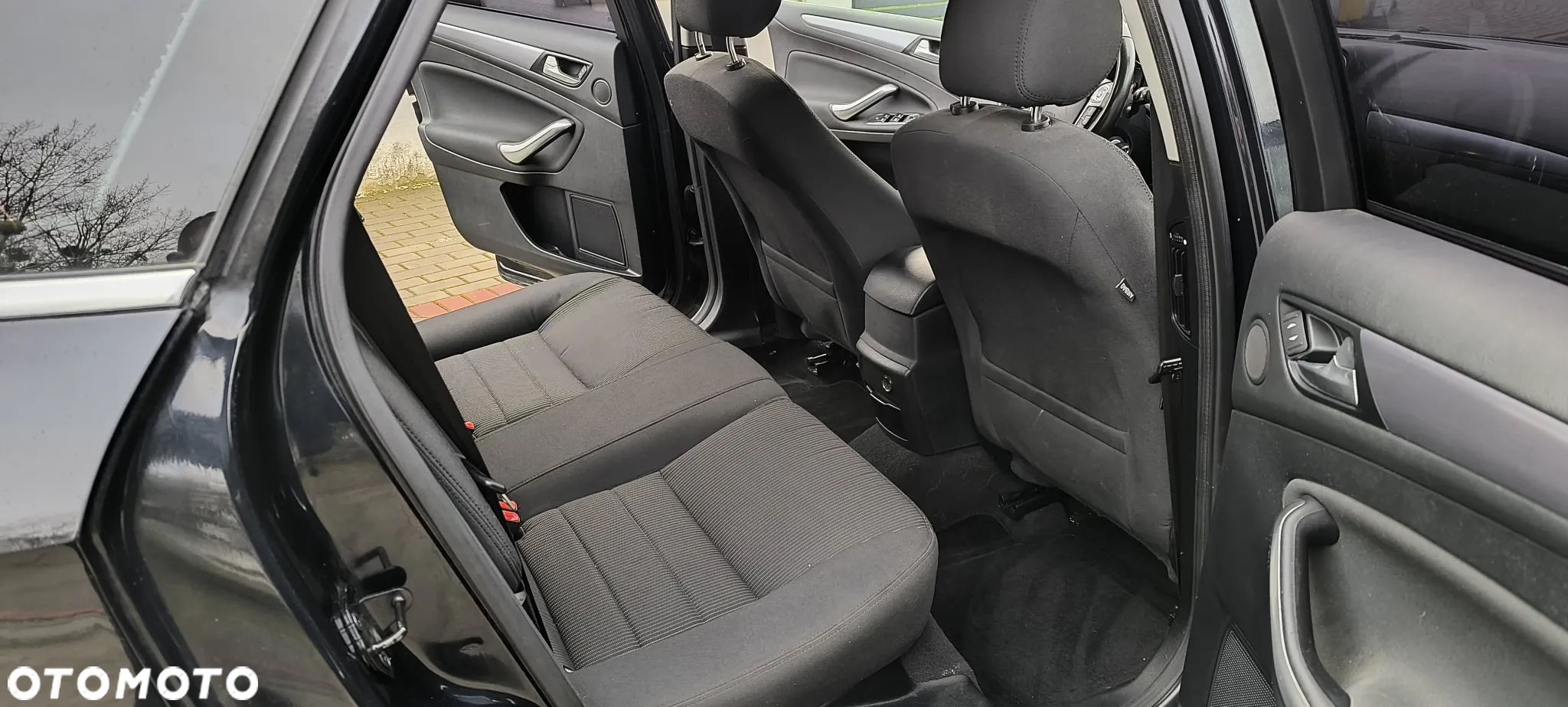 Ford Mondeo 2.0 EcoBoost Titanium - 32
