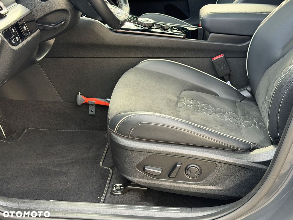 Kia Sportage 1.6 T-GDI HEV GT Line 2WD - 24