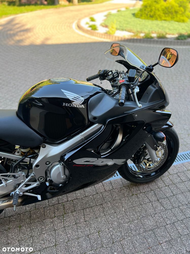 Honda CBR - 29