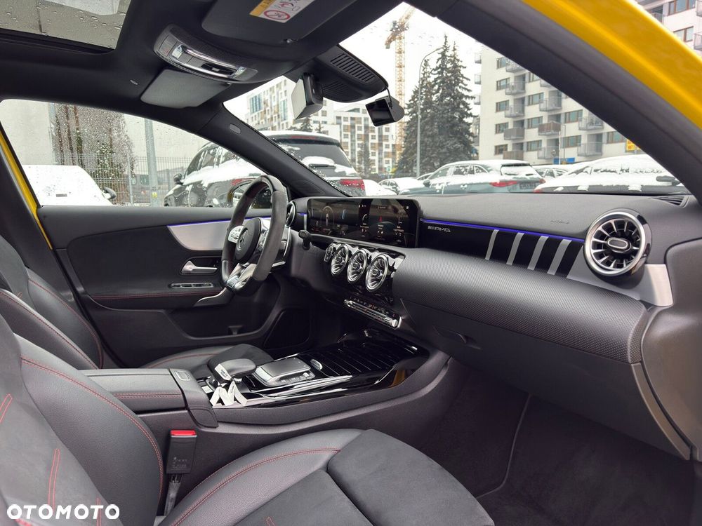 Mercedes-Benz Klasa A 35 AMG 4-Matic 7G-DCT - 25