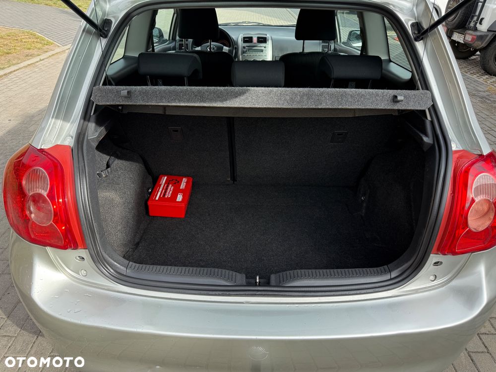 Toyota Auris 1.6 VVT-i Luna - 20