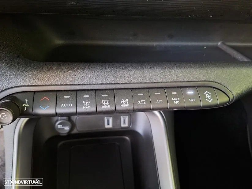 Jeep Avenger 1.2 GSE T3 Altitude - 14