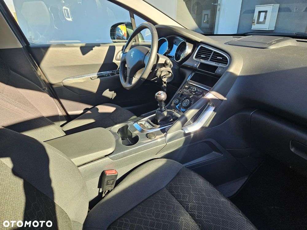 Peugeot 3008 1.6 THP Style - 12