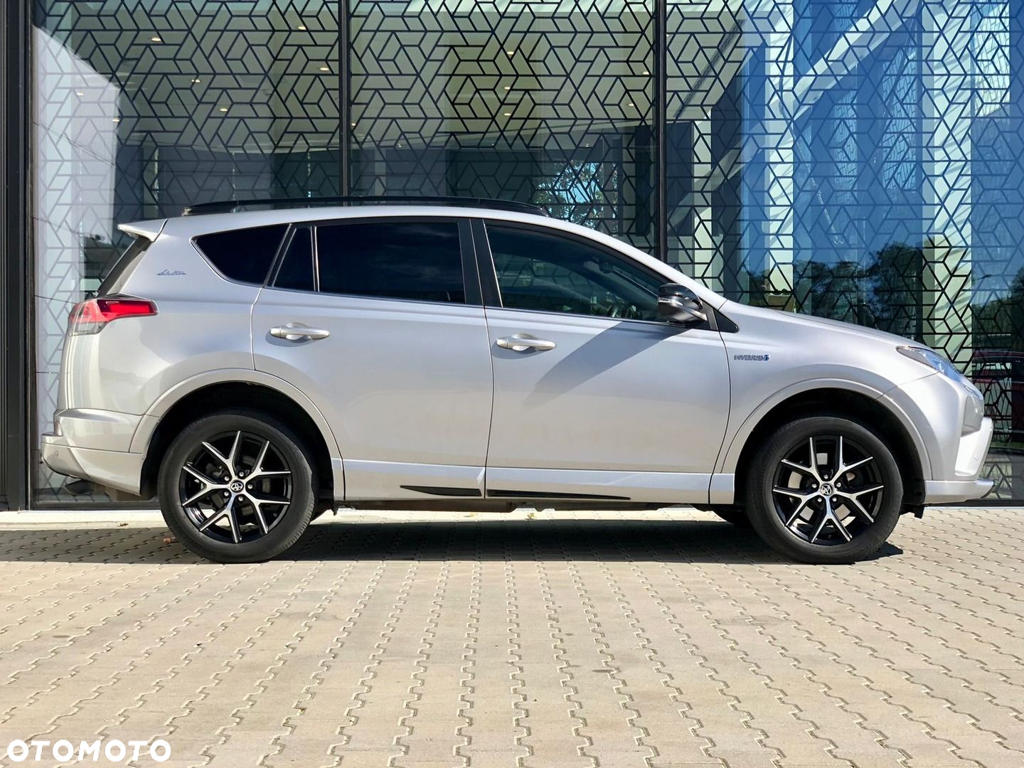 Toyota RAV4 - 4