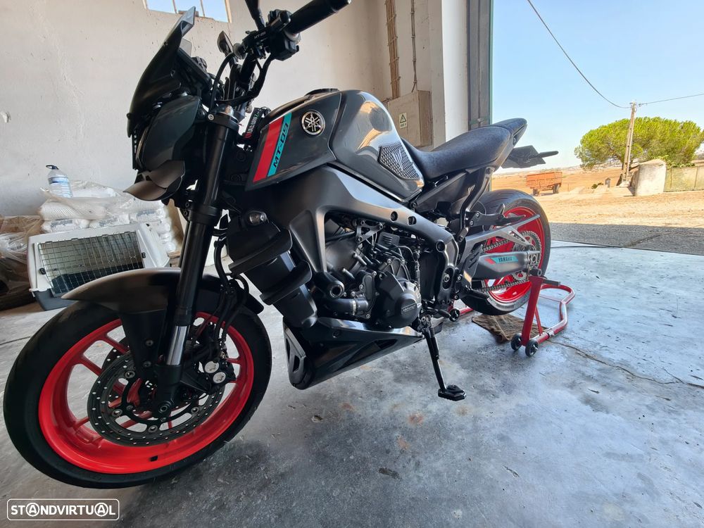 Yamaha MT-09 - 5