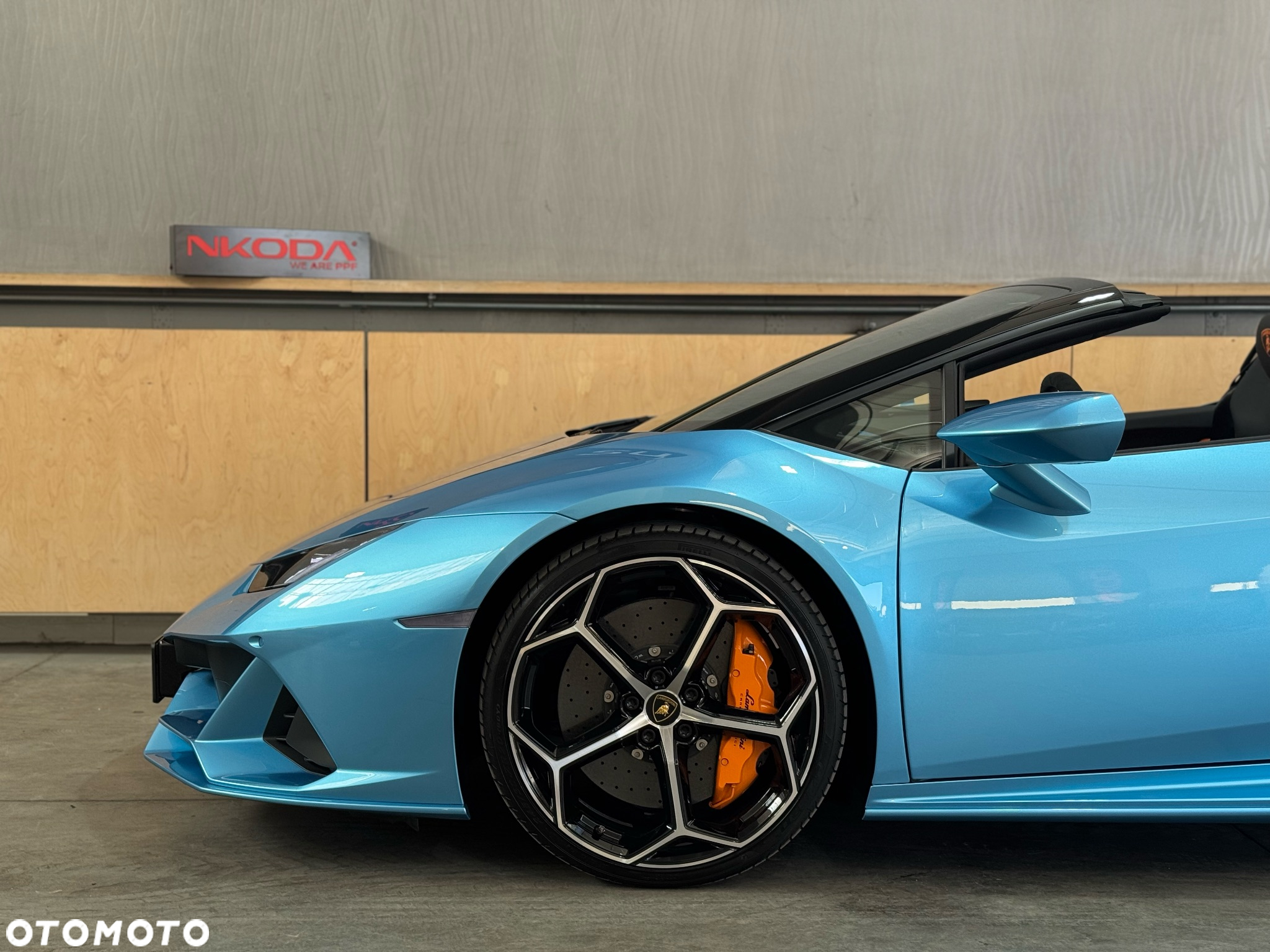 Lamborghini Huracan - 5