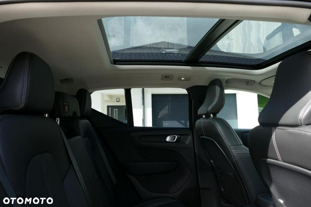Volvo XC 40 B5 B AWD Inscription - 27