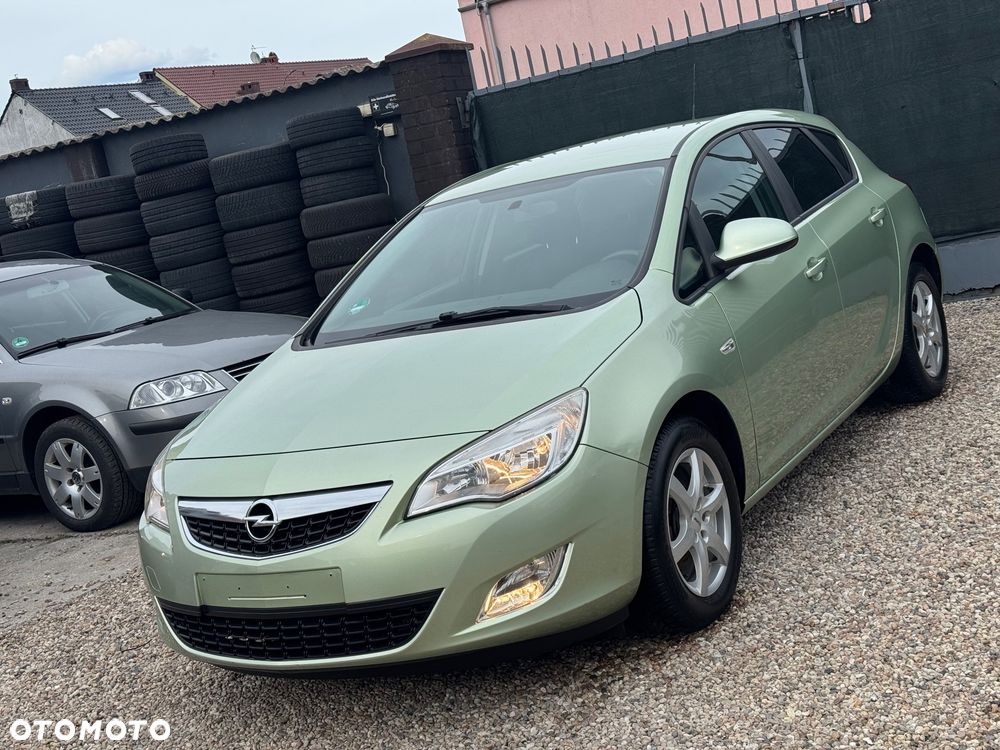 Opel Astra 1.4 Turbo 150 Jahre - 5