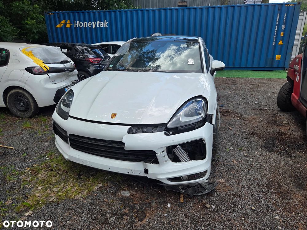 Porsche Cayenne S E-Hybrid Platinum Edition - 10
