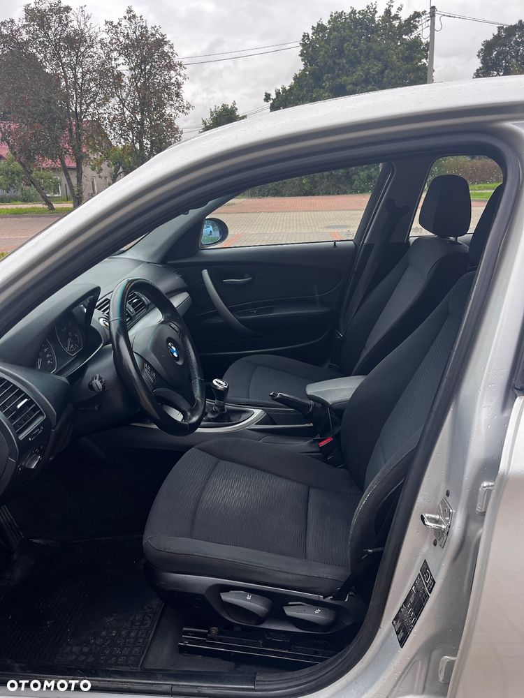 BMW Seria 1 118d - 9