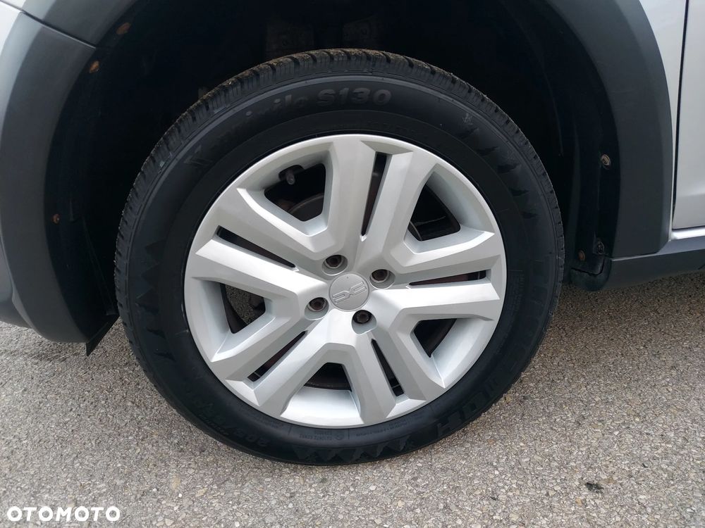 Dacia Sandero Stepway TCe 90 Prestige - 28