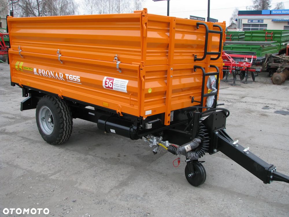 Pronar Przyczepy jednoosiowe Pronar T-655 2,5 tony, Przyczepa T-117 Cynkomet 3,5 tony, Wodziński WTP1W0-1 tona, WTP1W1-3,5 tony;  Przyczepa PR3T Euro-Masz 3 tony - 1