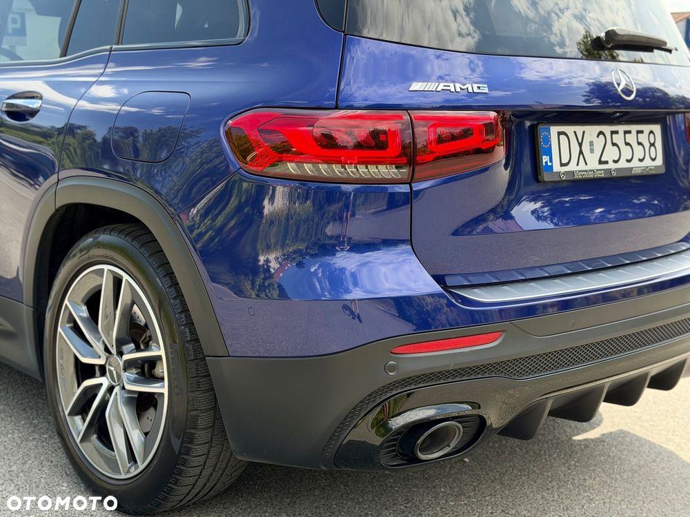 Mercedes-Benz GLB - 11