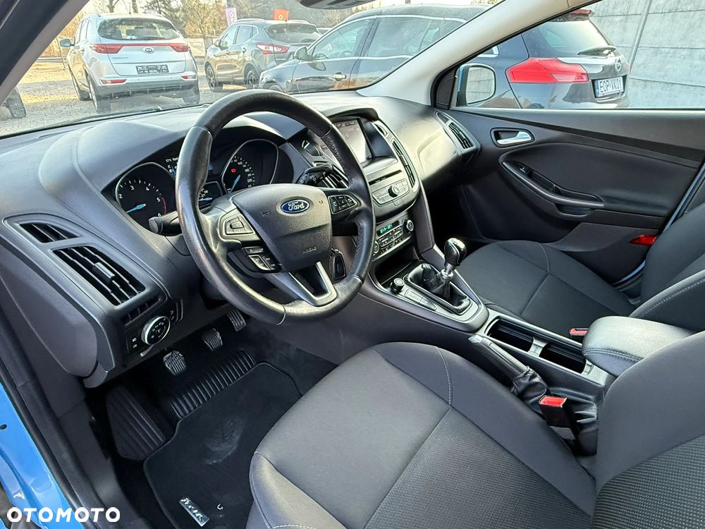 Ford Focus - 24