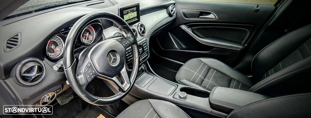 Mercedes-Benz GLA 220 d 7G-DCT AMG Line - 10