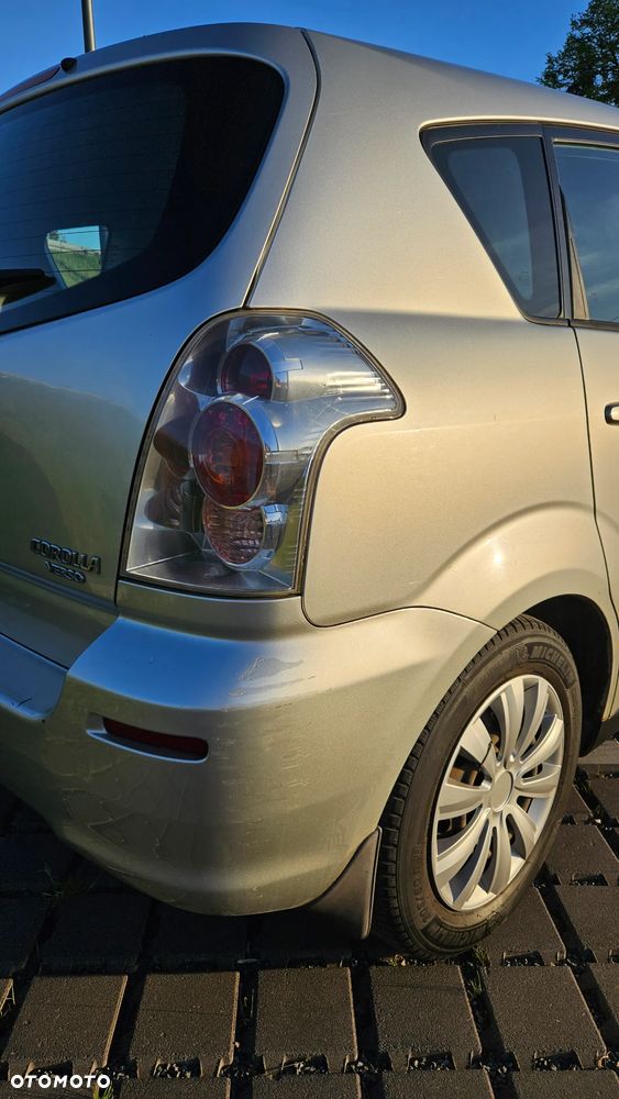 Toyota Corolla Verso - 10