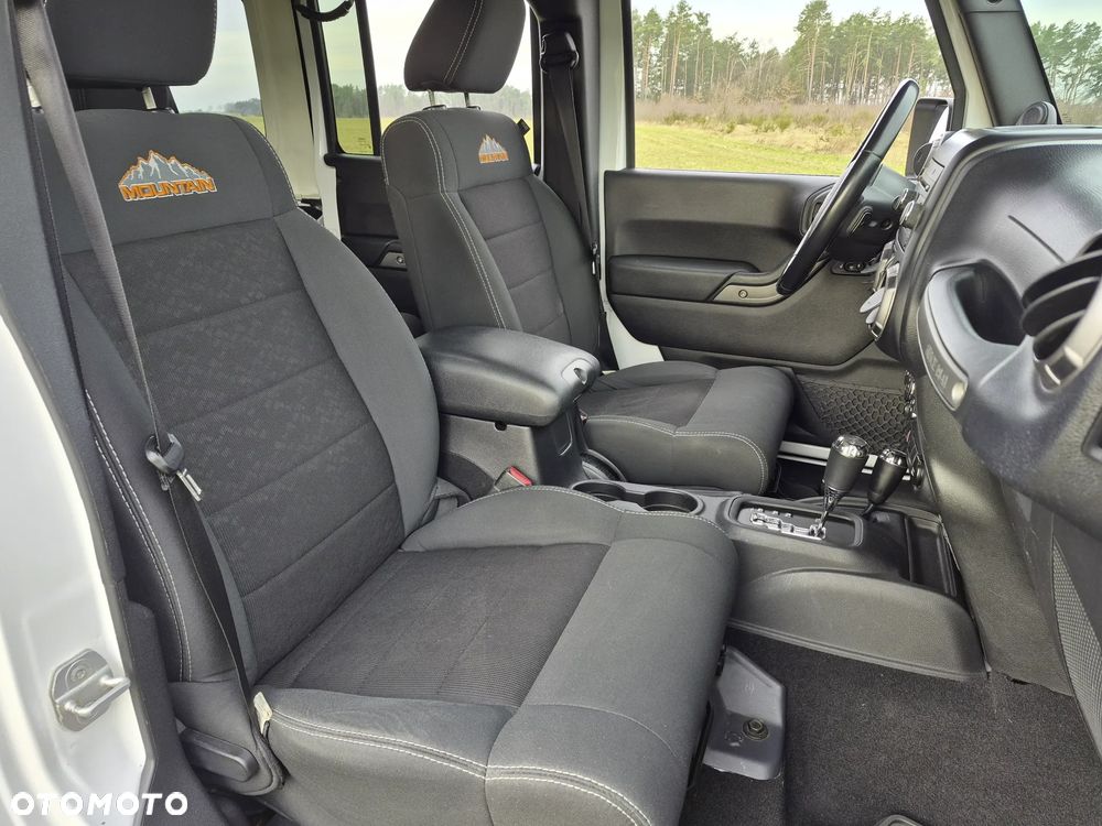 Jeep Wrangler - 22