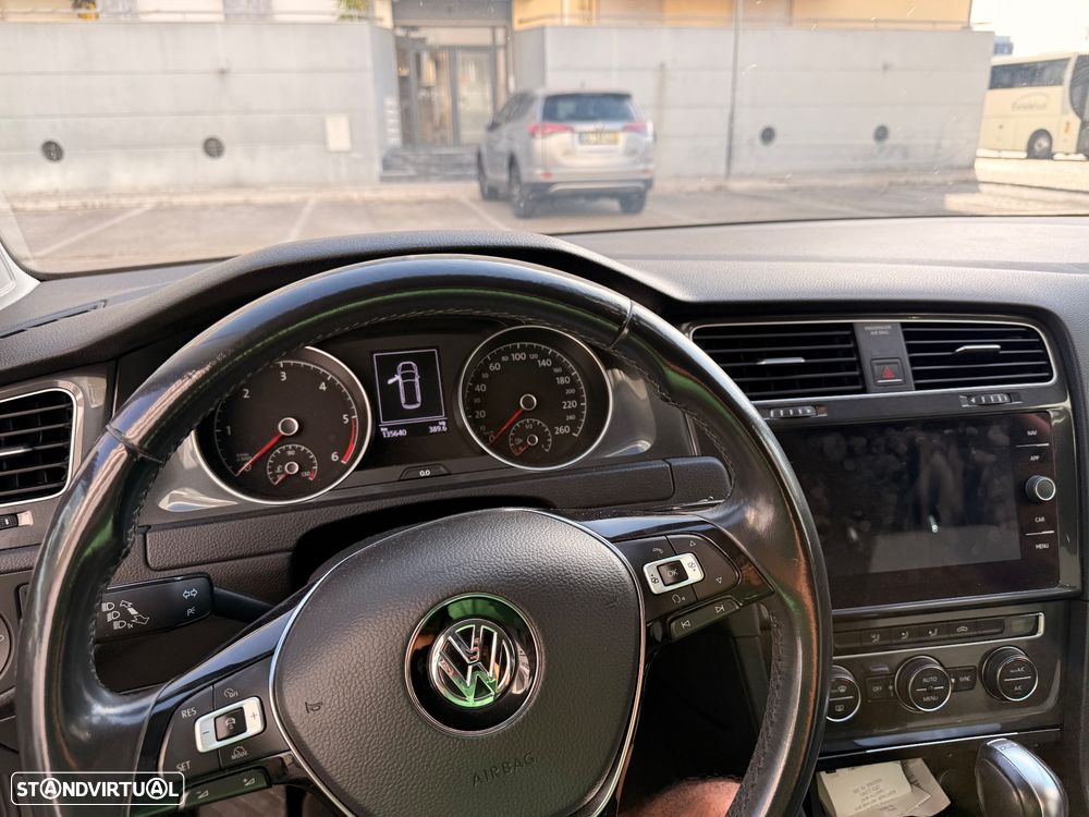 VW Golf Variant 1.6 TDi Confortline DSG - 6