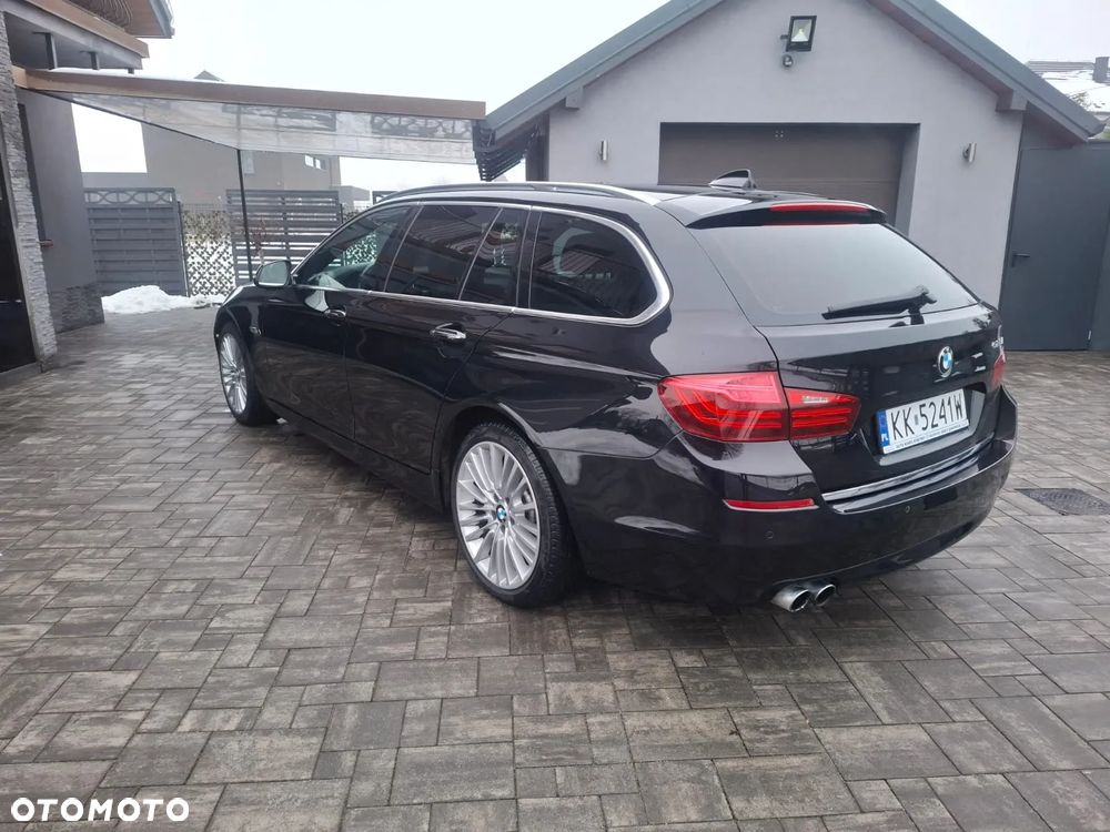 BMW Seria 5 528i Luxury Line - 31