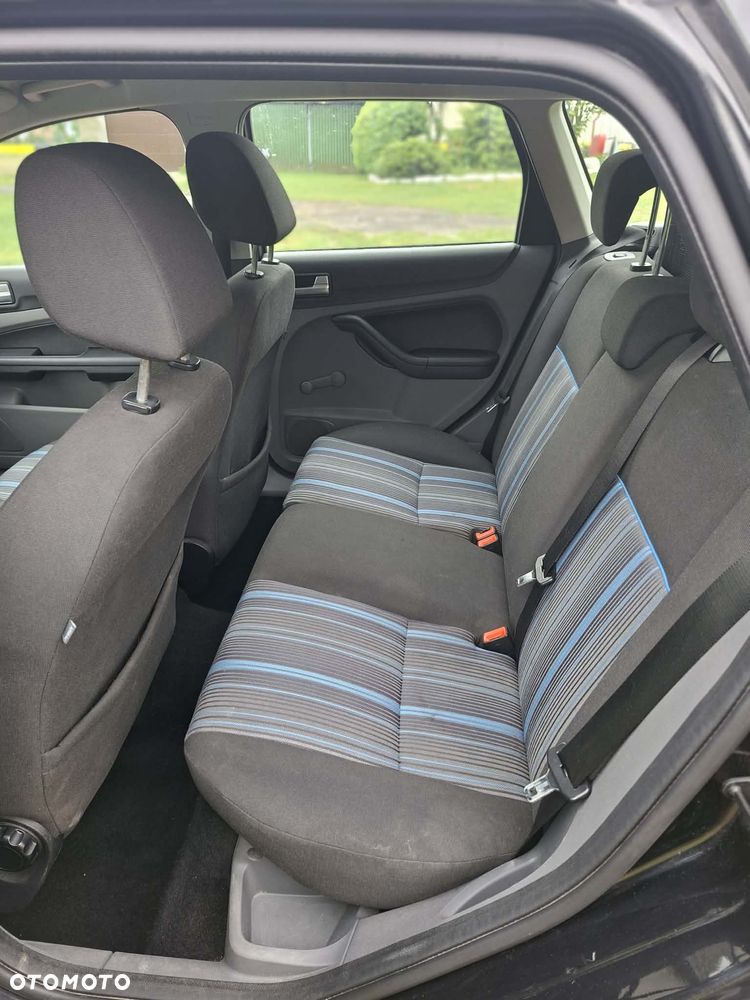 Ford Focus 1.6 TDCi Ambiente - 9